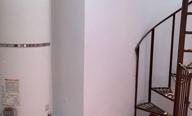 SE RENTA CASA EN JARDINES DE SAN MATEO