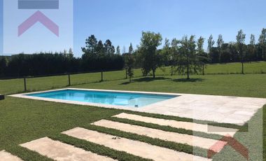 Casa 3 dorm Piscina Lote 1600m2 APTO CREDITO Barrio Cerrado Chacras de la Reserva Cardales
