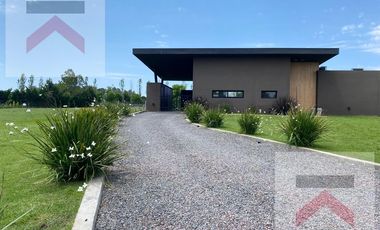 Casa 3 dorm Piscina Lote 1600m2 APTO CREDITO Barrio Cerrado Chacras de la Reserva Cardales
