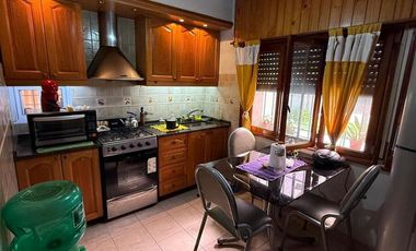 CASA VENTA 3 AMBIENTES Coronel Perdriel 2865 C/COCHERA (REMEDIOS DE ESCALADA)