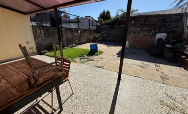 CASA VENTA 3 AMBIENTES Coronel Perdriel 2865 C/COCHERA (REMEDIOS DE ESCALADA)