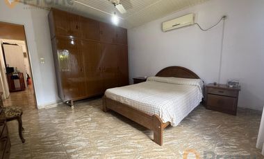 VENTA CASA EN FUNES DE 2 DORMITORIOS