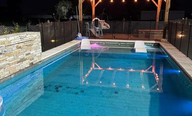 Casa en venta - 3 Dormitorios 3 Baños - 628Mts2 - Lagos de Canning
