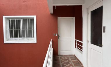 Muy buen departamento con excelentes accesos de 3 ambientes. San Isidro