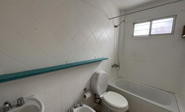 Muy buen departamento con excelentes accesos de 3 ambientes. San Isidro