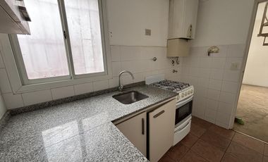 Muy buen departamento con excelentes accesos de 3 ambientes. San Isidro