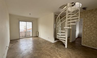 Muy buen departamento con excelentes accesos de 3 ambientes. San Isidro