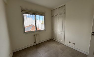 Muy buen departamento con excelentes accesos de 3 ambientes. San Isidro