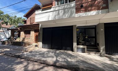 Departamento 2 ambientes con cochera doble independiente. VIcente Lopez