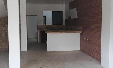 CASA EN VENTA EN CIUDADELA EL GUAYACAN, QUEVEDO