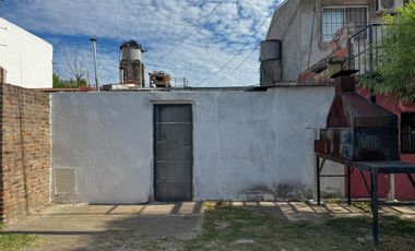 Buenos Aires 2069-Casa 2 dormitorios PATIO EXCLUSIVO PARRILLERO Villa Gobernador Gálvez