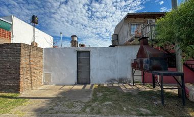 Buenos Aires 2069-Casa 2 dormitorios PATIO EXCLUSIVO PARRILLERO Villa Gobernador Gálvez