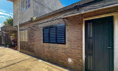 Buenos Aires 2069-Casa 2 dormitorios PATIO EXCLUSIVO PARRILLERO Villa Gobernador Gálvez