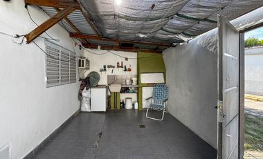 Buenos Aires 2069-Casa 2 dormitorios PATIO EXCLUSIVO PARRILLERO Villa Gobernador Gálvez