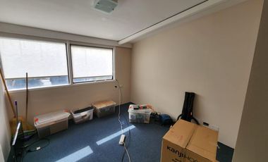 Venta Oficina 122 m2 con 2 cocheras Centro de San Isidro