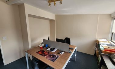 Venta Oficina 122 m2 con 2 cocheras Centro de San Isidro