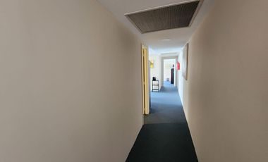 Venta Oficina 122 m2 con 2 cocheras Centro de San Isidro