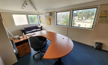 Venta Oficina 122 m2 con 2 cocheras Centro de San Isidro