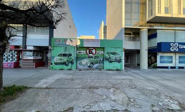 ALQUILO ESPACIO PARA USO COMERCIAL 8,66 x 34