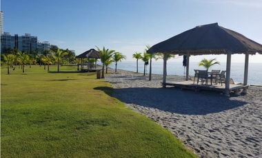 Venta de apartamento en P.H. Perlamar, San Carlos Casamar