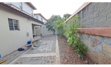 Venta de Amplia casa en Palmia 3R+CBE, Woodlands. Panamá Pacífico.