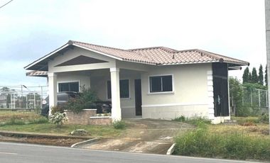 ALQUILER DE  CASA EN DAVID QUINTA DE LAS RIVIERA