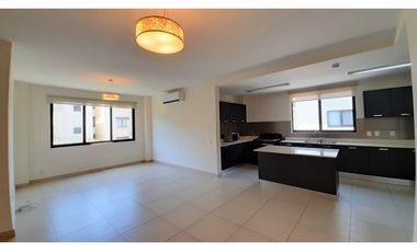 En Venta Apartamento de 3 recámaras en River Valley, Panamá Pacífico