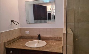 VENDO ALQUILO  APARTAMENTO EN CASCO ANTIGUO GRAN TERRAZA HERMOSA VISTA