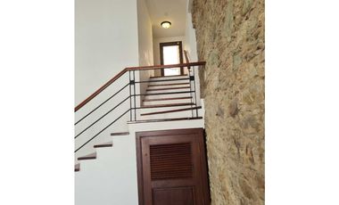 VENDO ALQUILO  APARTAMENTO EN CASCO ANTIGUO GRAN TERRAZA HERMOSA VISTA