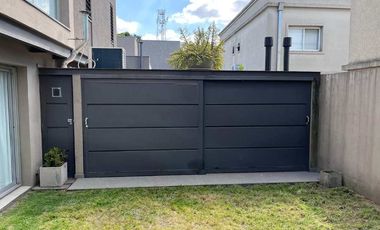 Casa PH en venta en Hurlingham