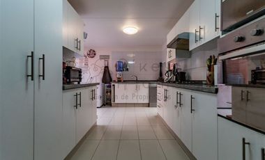 Casa en Venta en Las Perdices con Los Presidentes