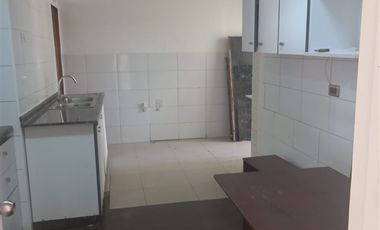 Casa en Arriendo en VALLE LO CASTILLO