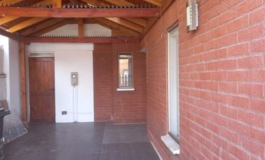 Casa en Arriendo en VALLE LO CASTILLO