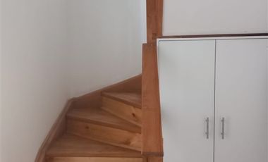 Casa en Arriendo en VALLE LO CASTILLO