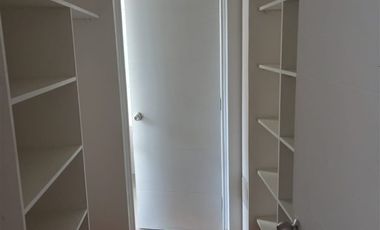 Casa en Arriendo en VALLE LO CASTILLO