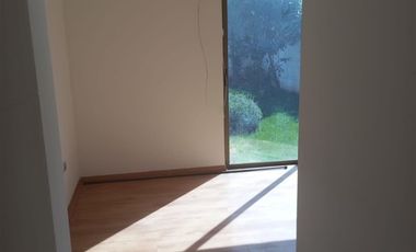 Casa en Arriendo en VALLE LO CASTILLO