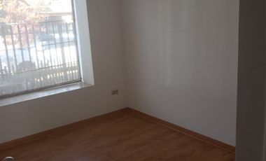Casa en Arriendo en VALLE LO CASTILLO
