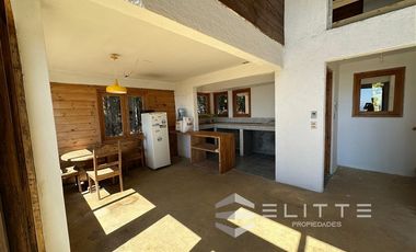Casa en Venta en (MVR) Casa con vista al mar en Cerro Lugano, Pichilemu