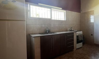 CASA EN VENTA ETCHEVERRY CON PATIO Y PILETA