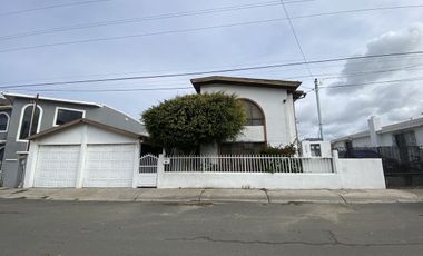 VENTA | CASA CON DEPARTAMENTO UNOS PASOS DEL MAR