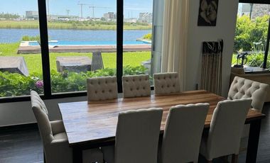 Casa en alquiler anual al lago central en Muelles Puertos del Lago