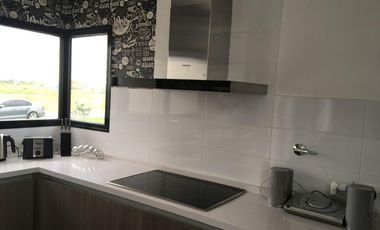 Casa en alquiler anual al lago central en Muelles Puertos del Lago
