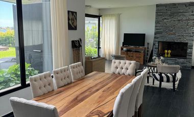 Casa en alquiler anual al lago central en Muelles Puertos del Lago