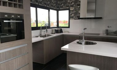 Casa en alquiler anual al lago central en Muelles Puertos del Lago