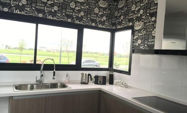 Casa en alquiler anual al lago central en Muelles Puertos del Lago