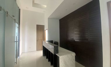 Renta consultorio méedico en Torres Fifty Doctors. Periférico y Ciudad Judicial