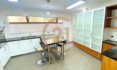 GRAN DPTO ARRIENDO 5 DORMS EN VITACURA
