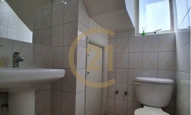 Se arrienda casa en Huechuraba en condominio