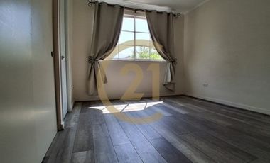 Se arrienda casa en Huechuraba en condominio