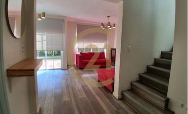 Se arrienda casa en Huechuraba en condominio